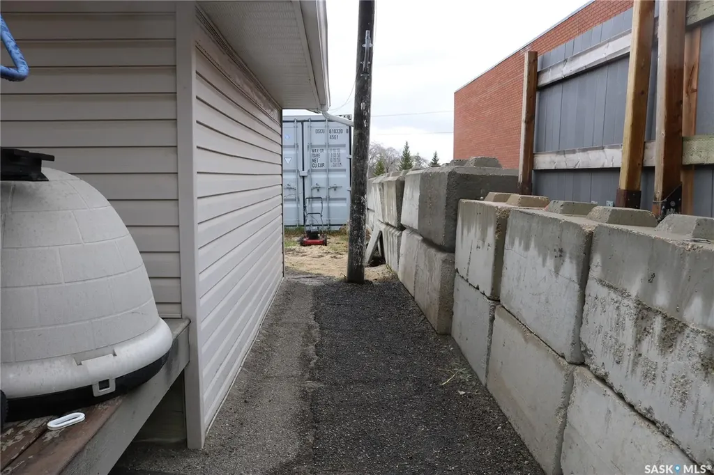 603 Gordon Street Moosomin SK S0G 3N0