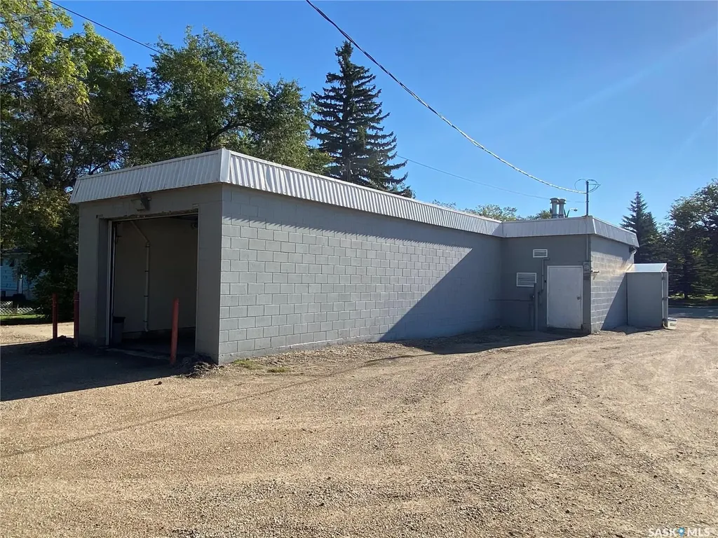 54 Main Street Lanigan SK S0K 2M0