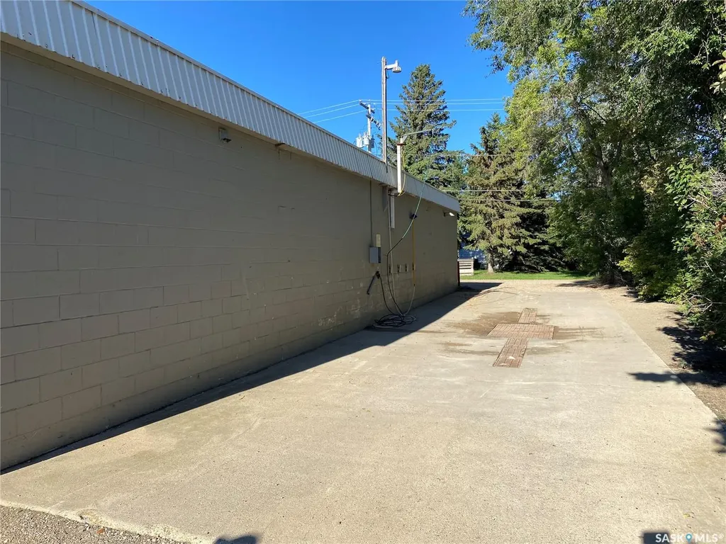 54 Main Street Lanigan SK S0K 2M0