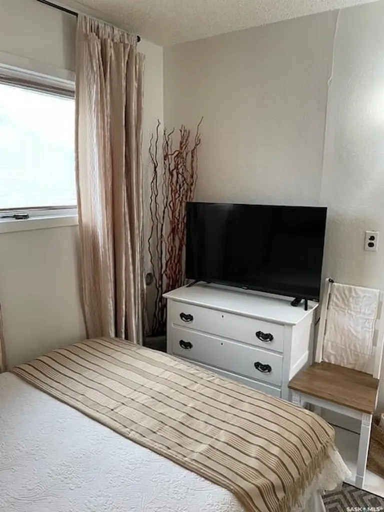 410 1st Street Kipling SK S0G 2S0