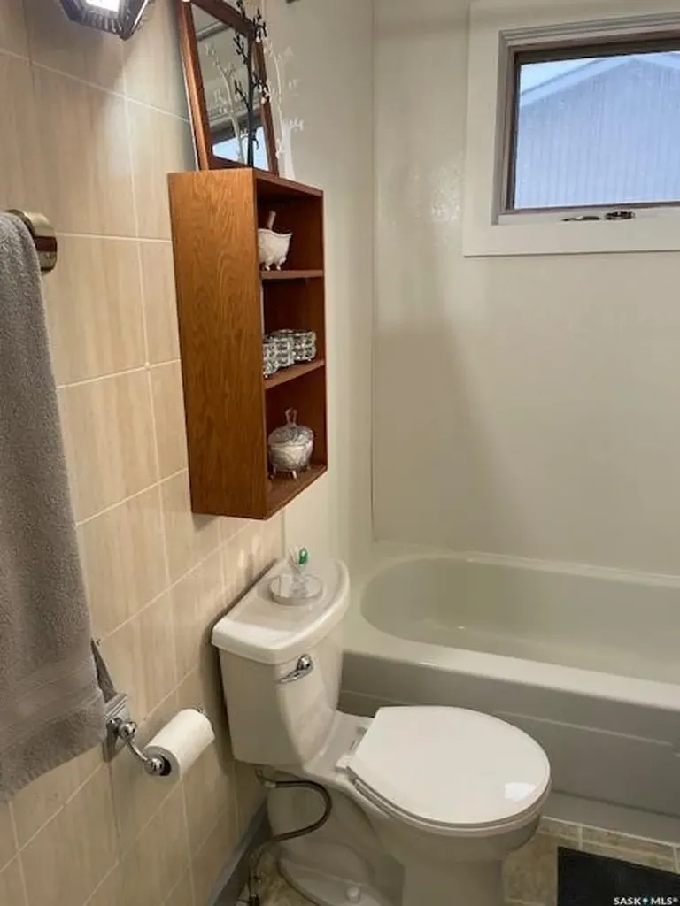 410 1st Street Kipling SK S0G 2S0