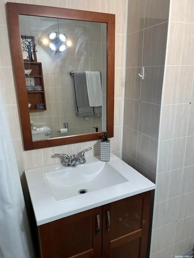 410 1st Street Kipling SK S0G 2S0