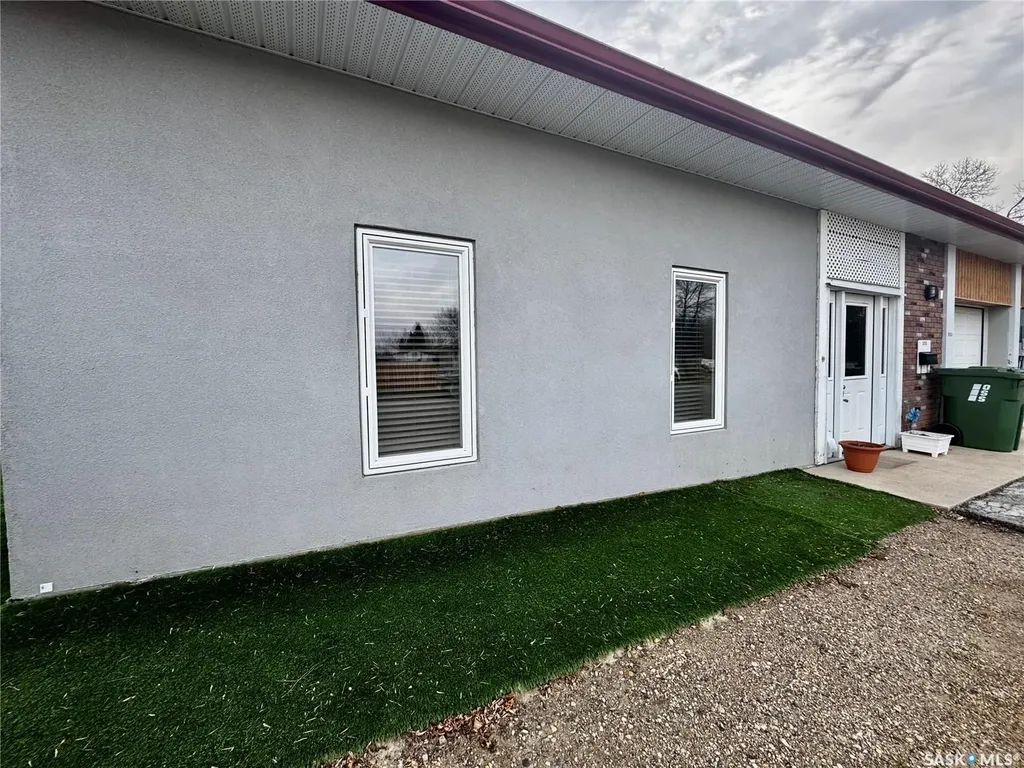353 Maple Avenue Yorkton SK S3N 1X2