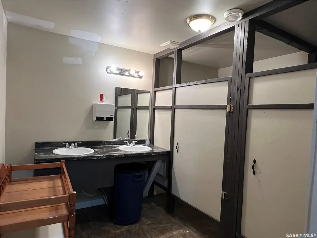 401 3rd Avenue E Meadow Lake SK S9X 1P6