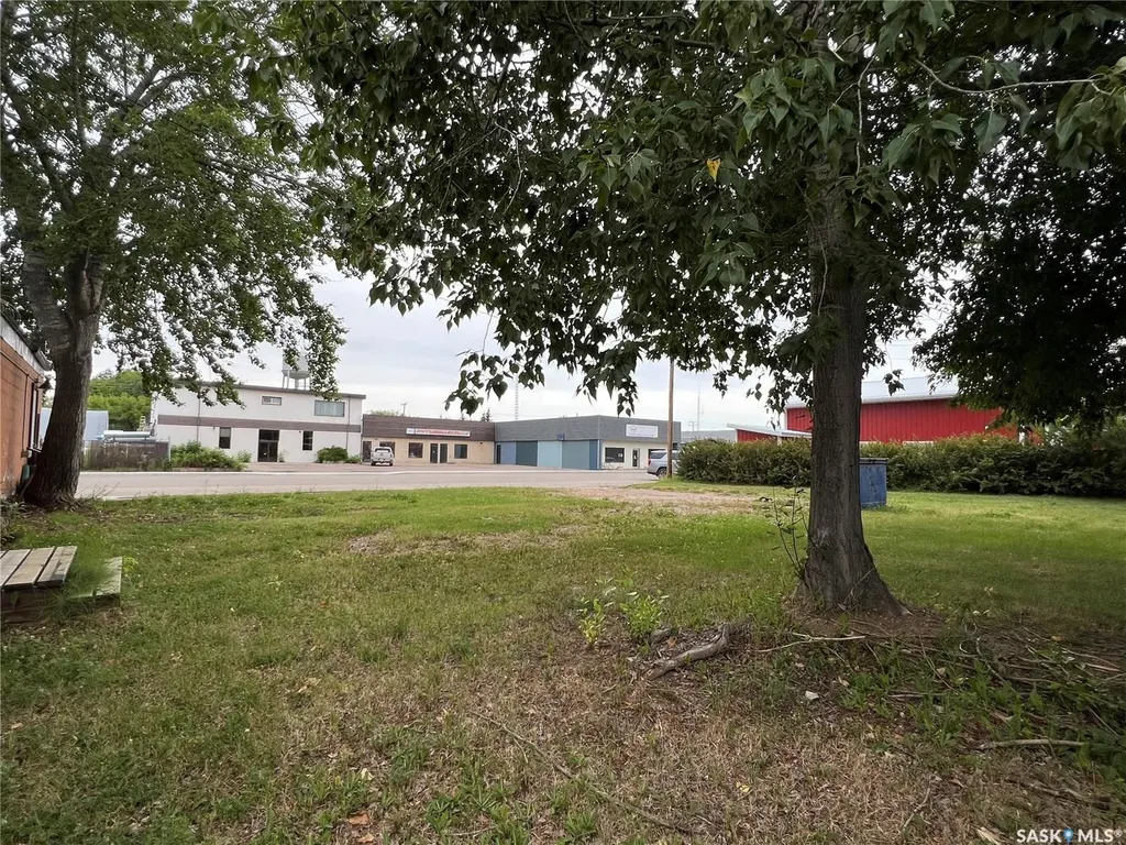 401 3rd Avenue E Meadow Lake SK S9X 1P6