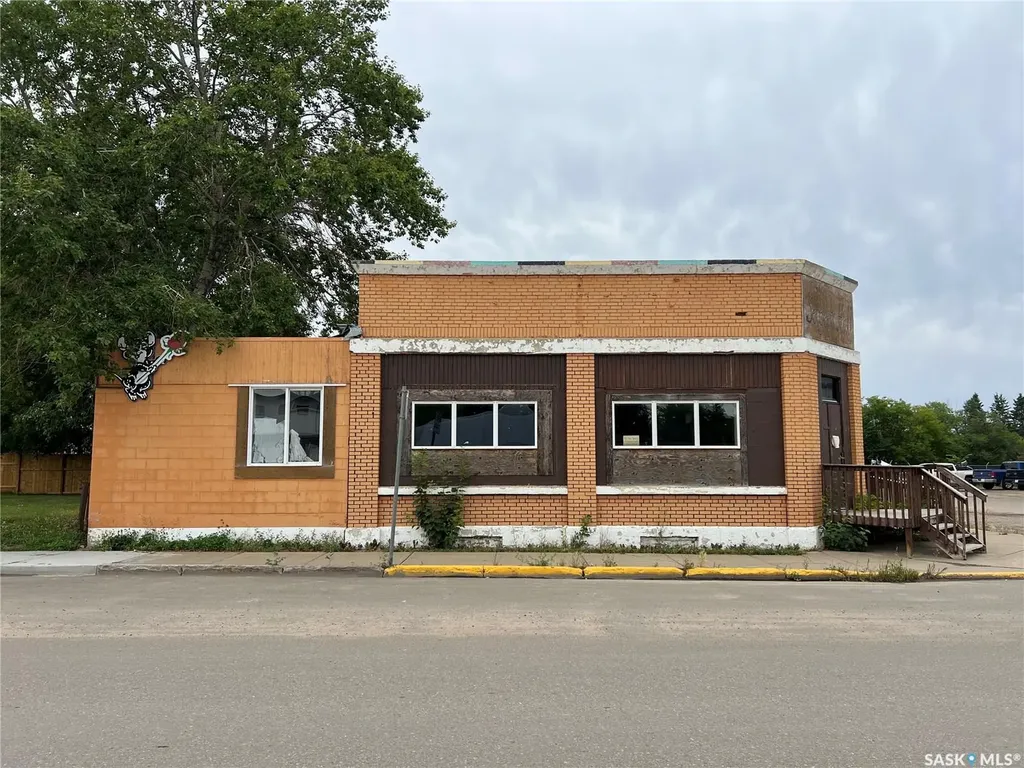 401 3rd Avenue E Meadow Lake SK S9X 1P6