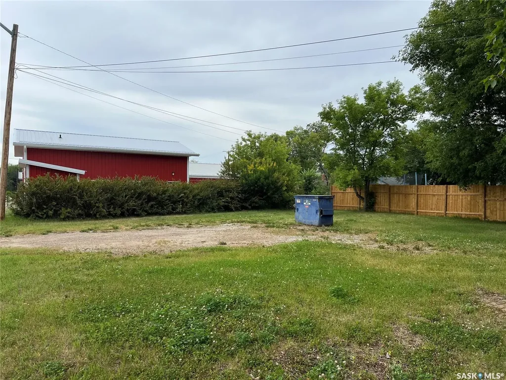 401 3rd Avenue E Meadow Lake SK S9X 1P6