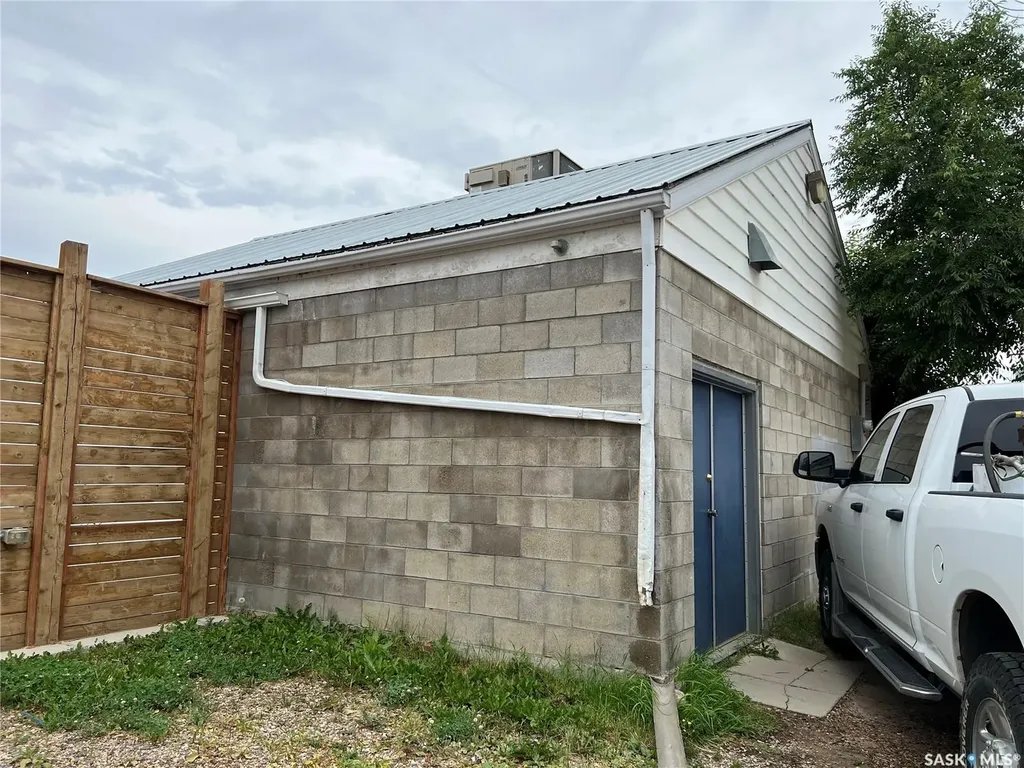 224 Centre Street Meadow Lake SK S9X 1Z7