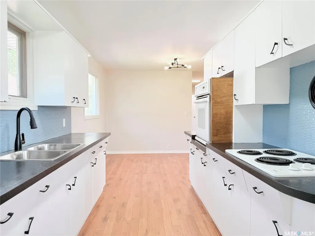 201 Ottawa Street Davidson SK S0G 1A0