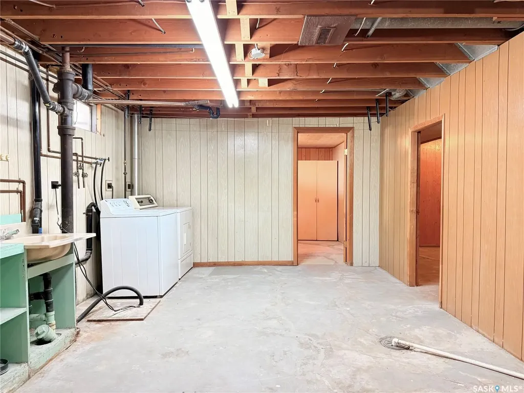 201 Ottawa Street Davidson SK S0G 1A0