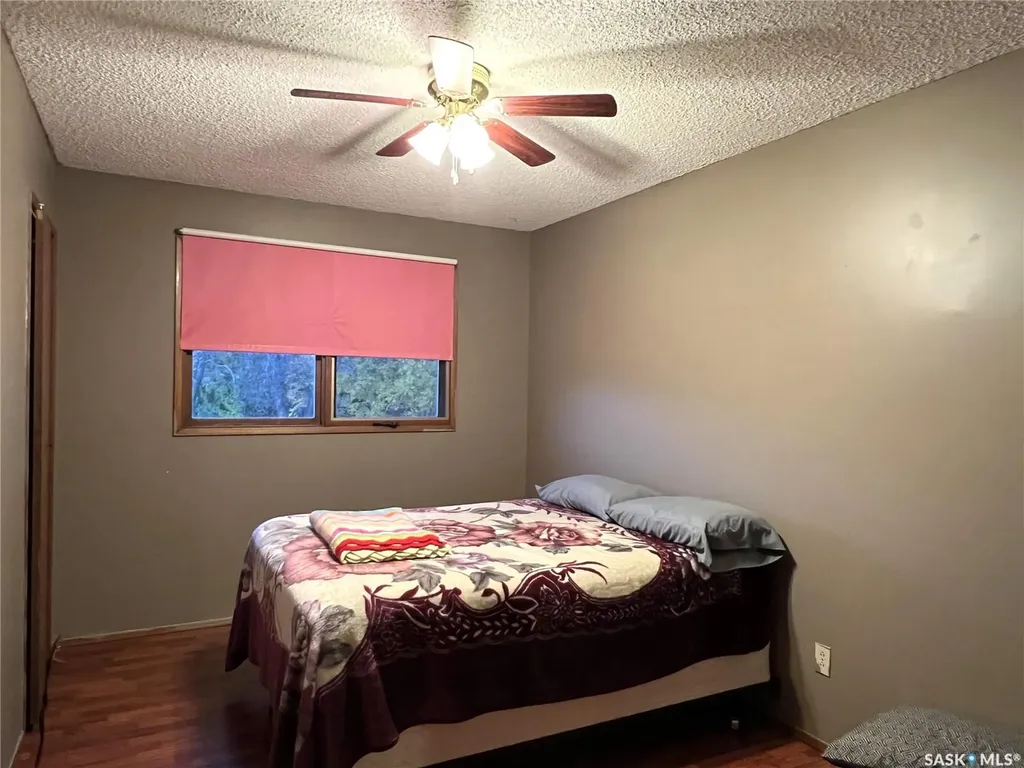 904 Railway Avenue Loon Lake SK S0M 1L0