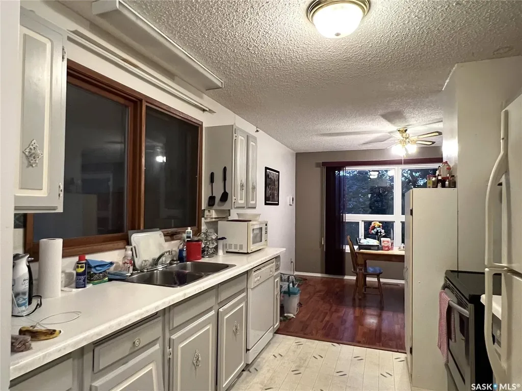 904 Railway Avenue Loon Lake SK S0M 1L0