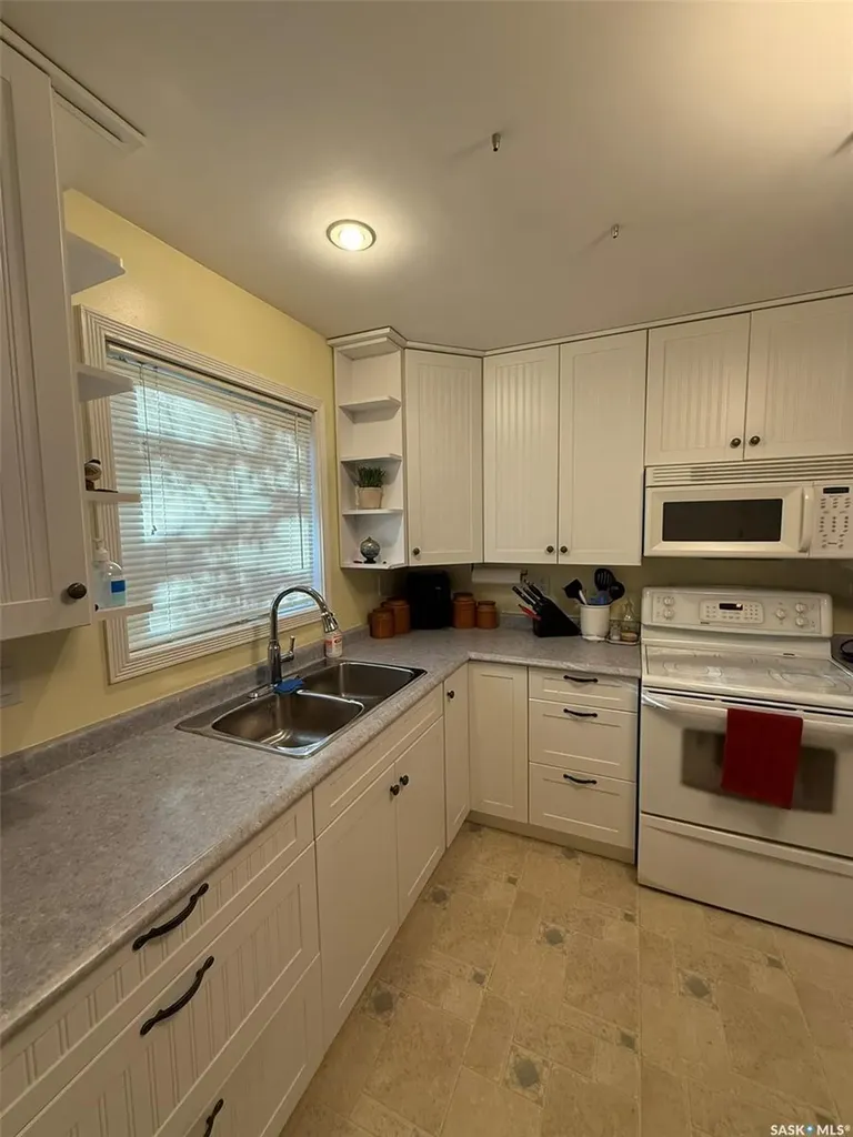 201 Kenderdine Lane Mervin Rm No.499 SK S0M 1J0