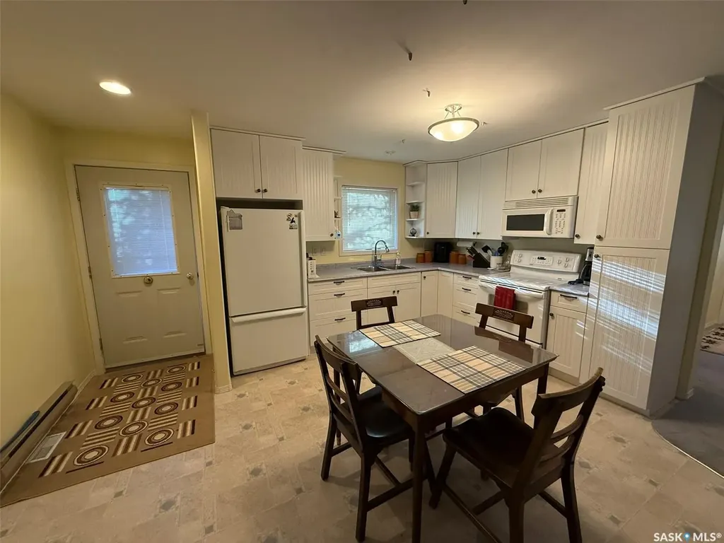 201 Kenderdine Lane Mervin Rm No.499 SK S0M 1J0