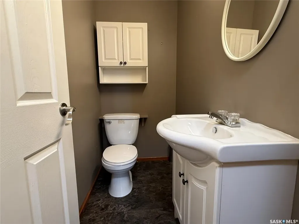 231 Kiezie Channel Drive Buffalo Narrows SK S0M 0J0