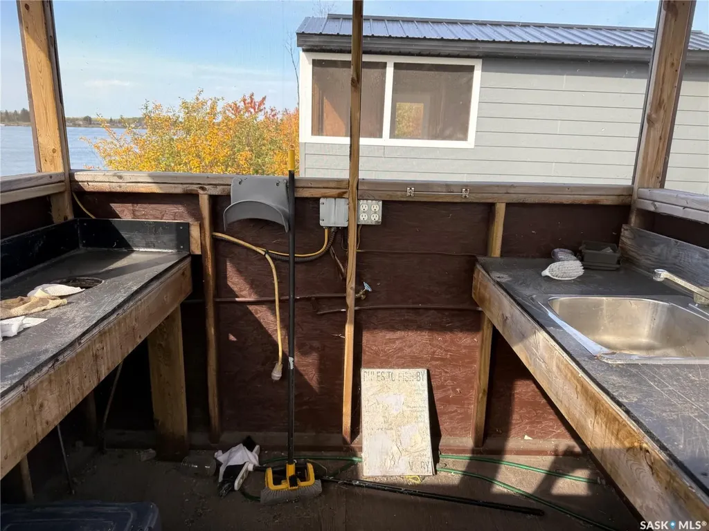 231 Kiezie Channel Drive Buffalo Narrows SK S0M 0J0