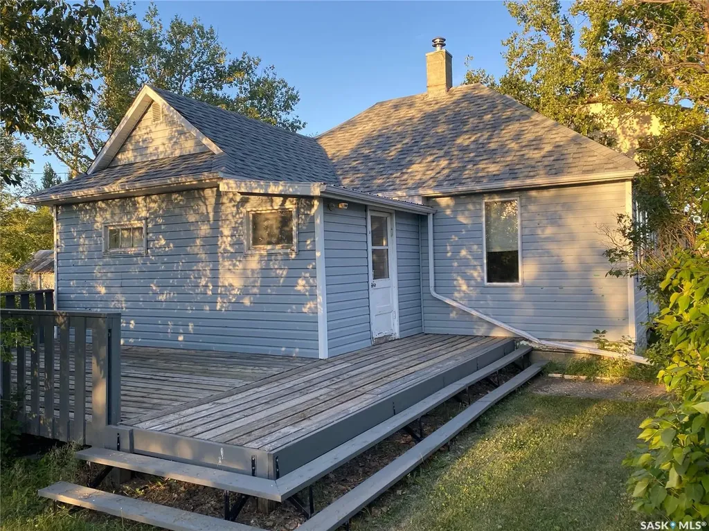 301 Shurygalo Road Bienfait SK S0C 0M0