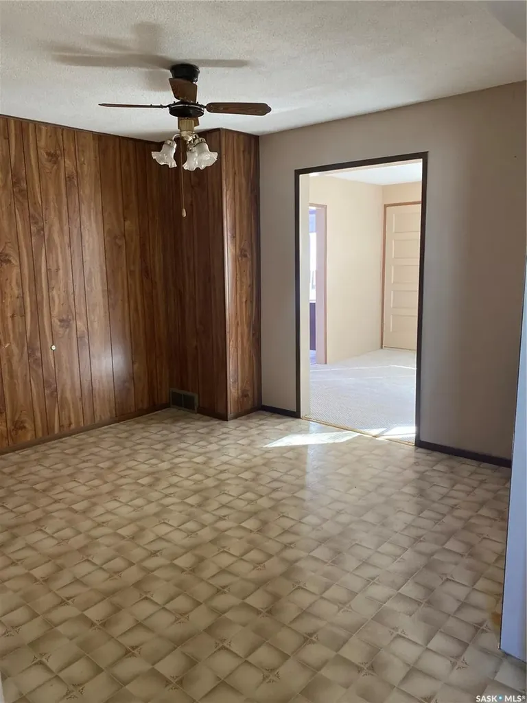 301 Shurygalo Road Bienfait SK S0C 0M0