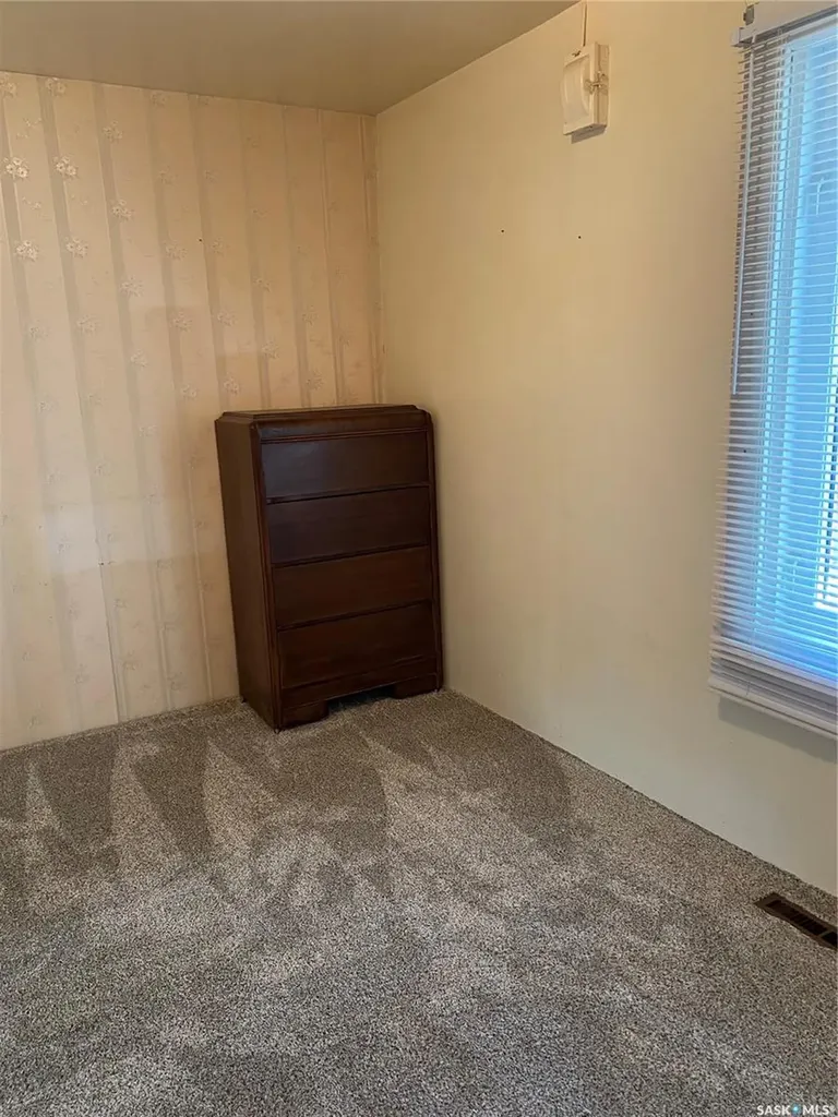 301 Shurygalo Road Bienfait SK S0C 0M0