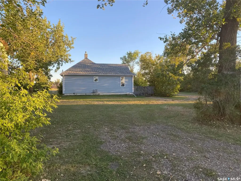 301 Shurygalo Road Bienfait SK S0C 0M0