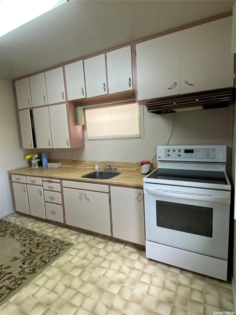 301 Shurygalo Road Bienfait SK S0C 0M0