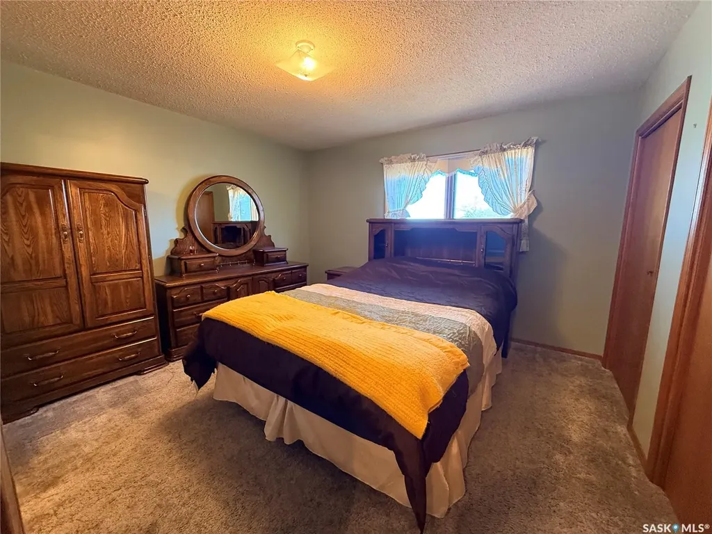 4419 Centre Street Cadillac SK S0N 0K0