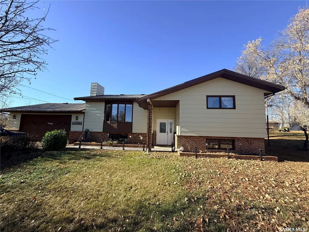 4419 Centre Street Cadillac SK S0N 0K0