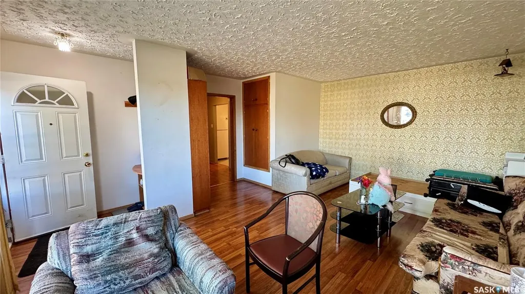 115 1st Street Davidson SK S0G 1A0