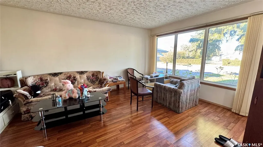 115 1st Street Davidson SK S0G 1A0