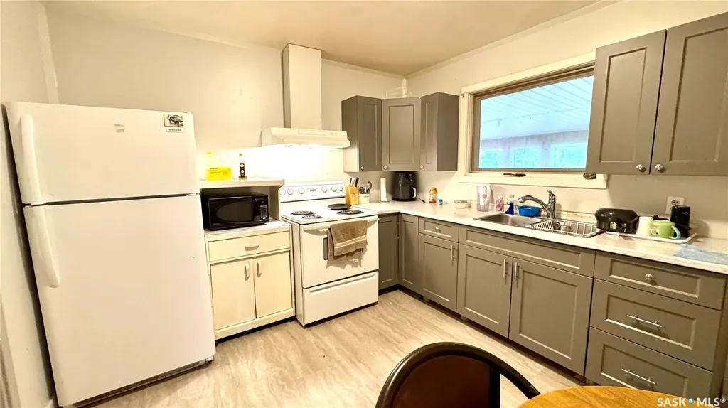 115 1st Street Davidson SK S0G 1A0