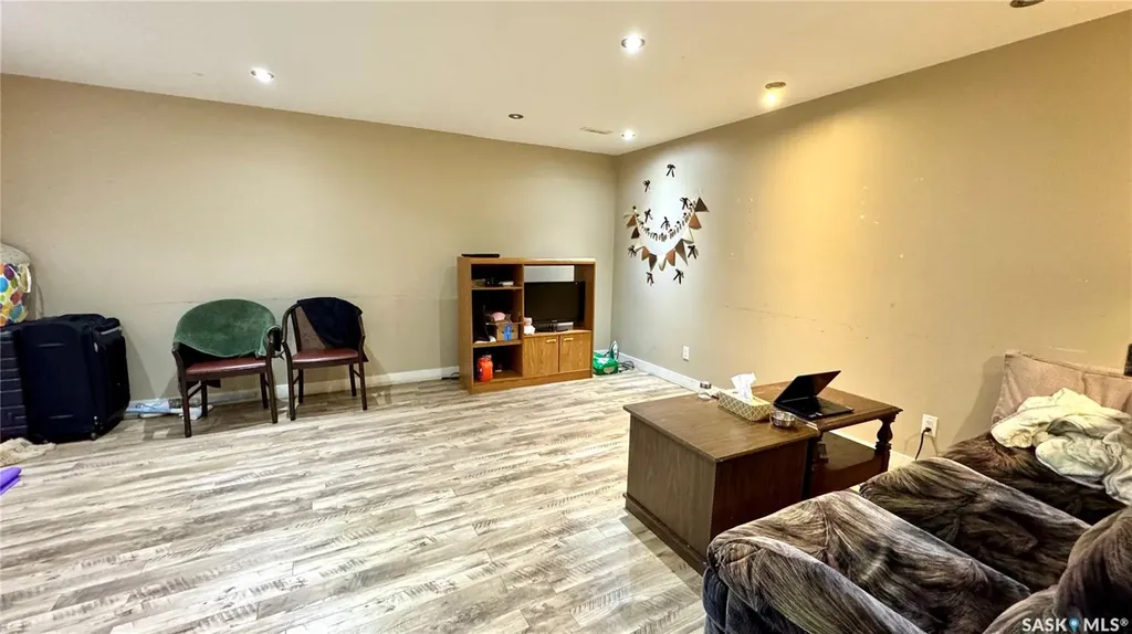 115 1st Street Davidson SK S0G 1A0