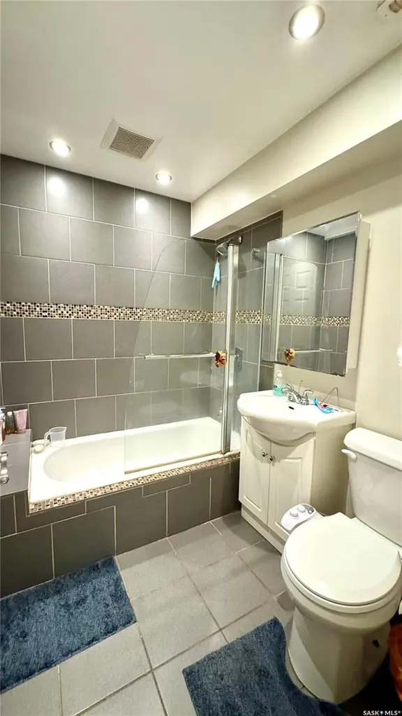 115 1st Street Davidson SK S0G 1A0