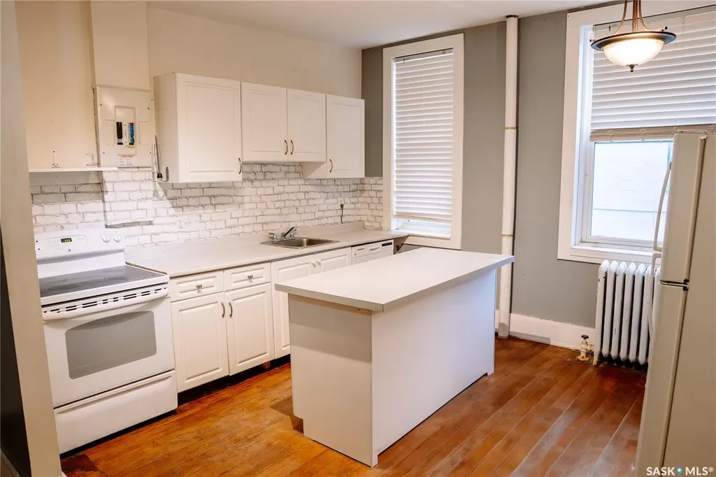 1174 Albert Street Regina SK S4R 2R1