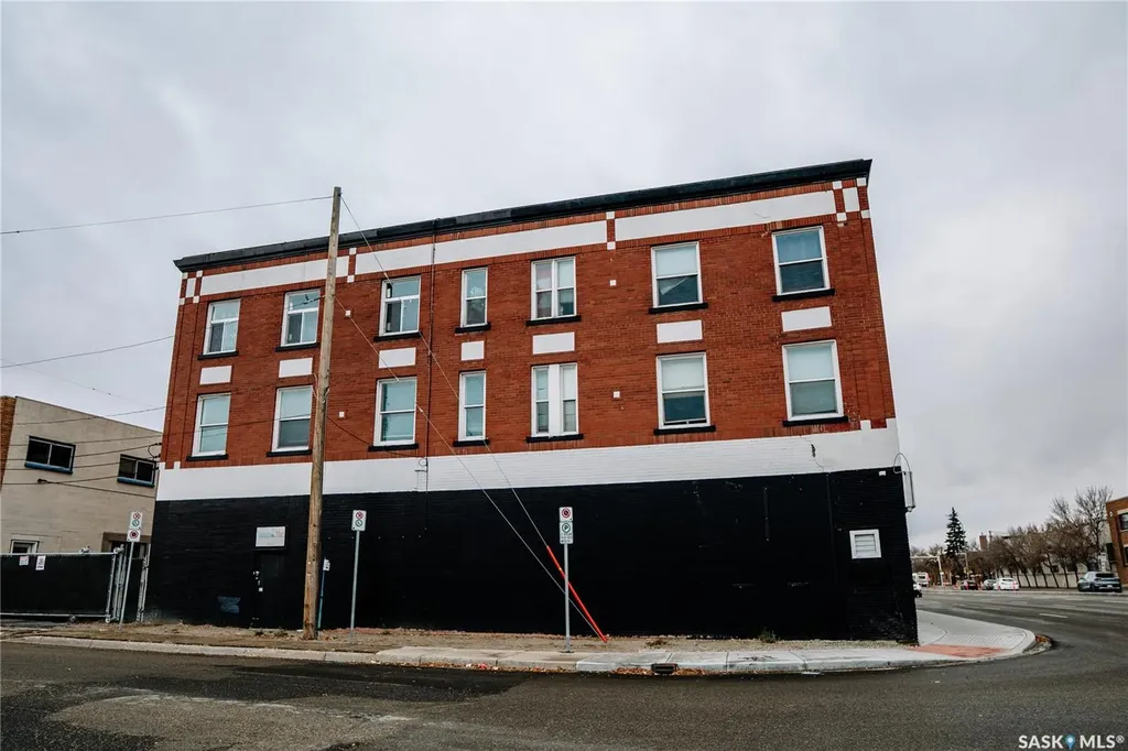 1174 Albert Street Regina SK S4R 2R1