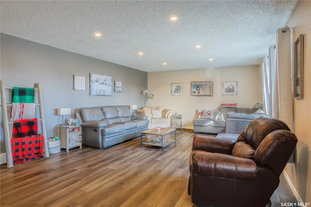 502 Main Street Delisle SK S0L 0P0