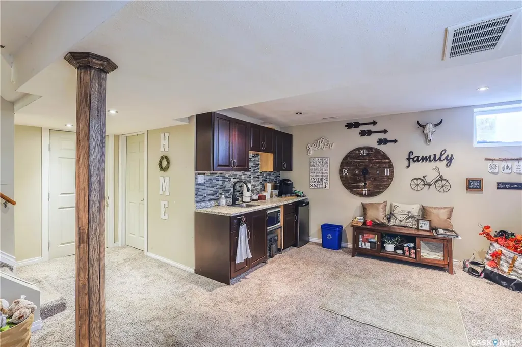 502 Main Street Delisle SK S0L 0P0