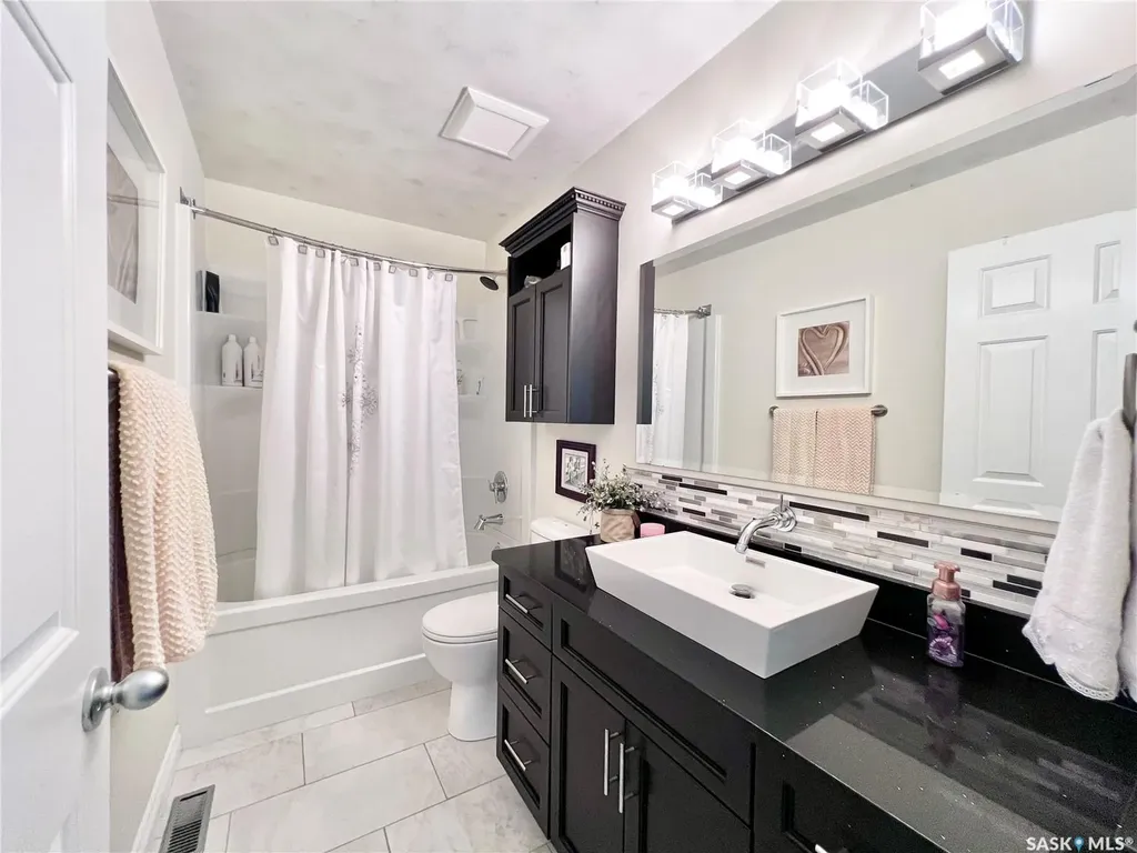 5 Poplar Place Outlook SK S0L 2N0