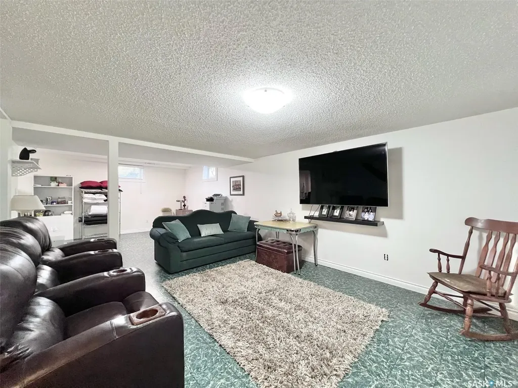 5 Poplar Place Outlook SK S0L 2N0