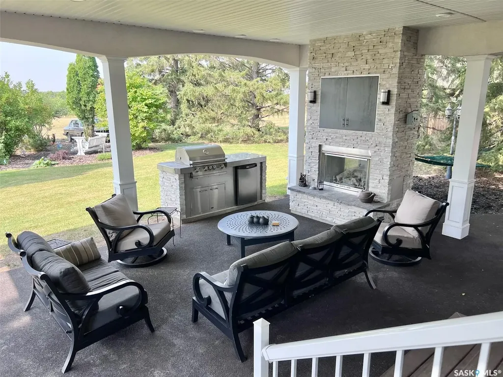 5 Poplar Place Outlook SK S0L 2N0