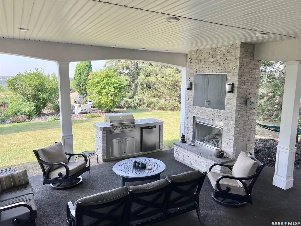 5 Poplar Place Outlook SK S0L 2N0