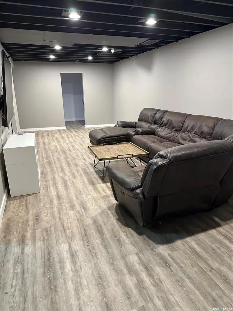 8368 Howard Avenue Gull Lake SK S0N 1A0