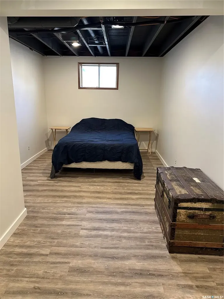 8368 Howard Avenue Gull Lake SK S0N 1A0