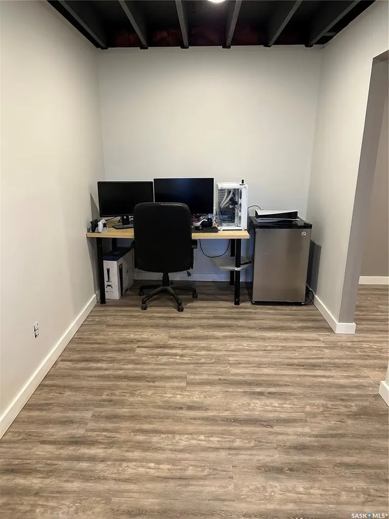 8368 Howard Avenue Gull Lake SK S0N 1A0