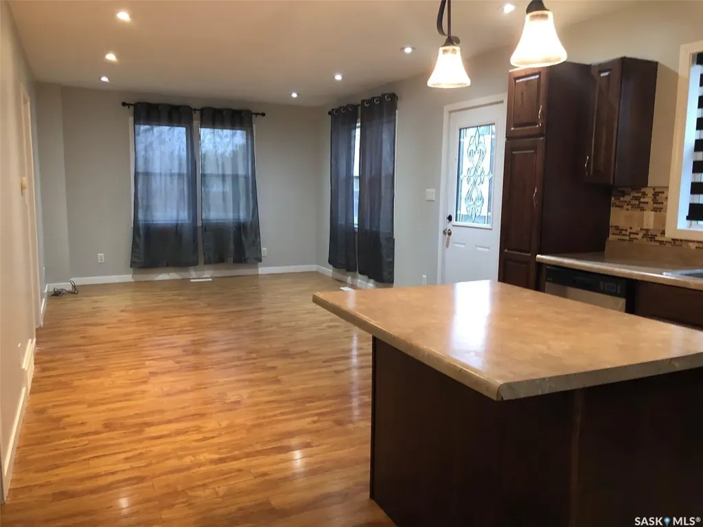 240 3rd Avenue W Canora SK S0A 0L0
