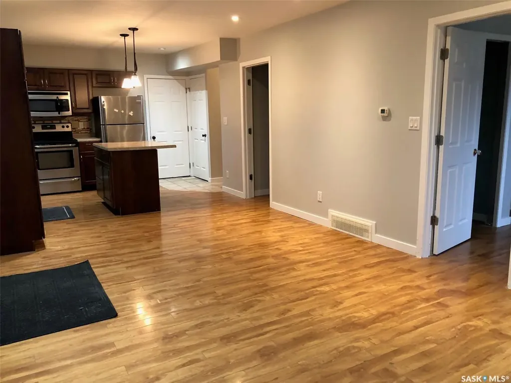 240 3rd Avenue W Canora SK S0A 0L0