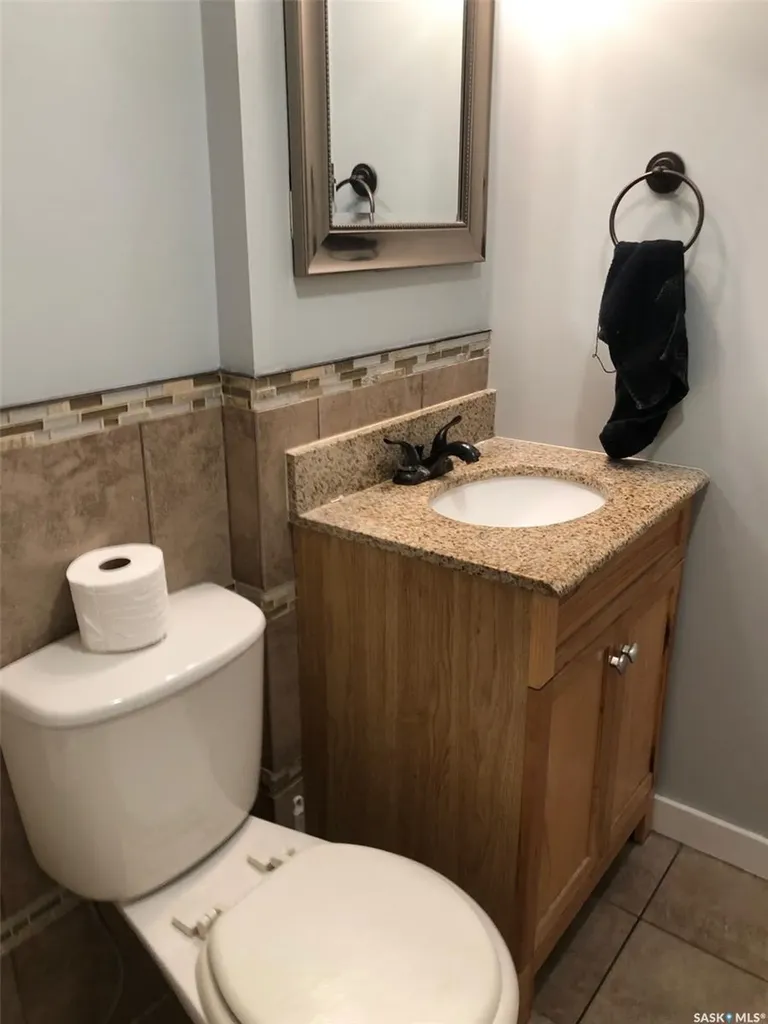 240 3rd Avenue W Canora SK S0A 0L0