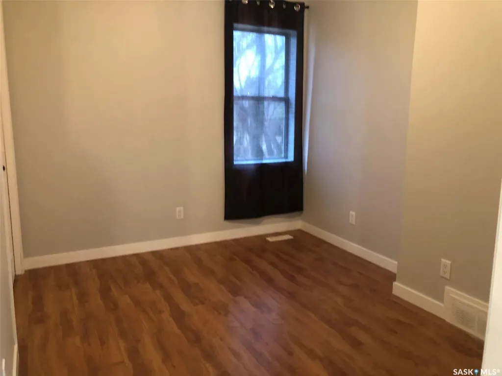 240 3rd Avenue W Canora SK S0A 0L0