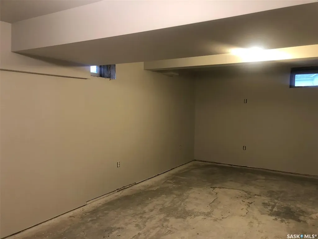 240 3rd Avenue W Canora SK S0A 0L0