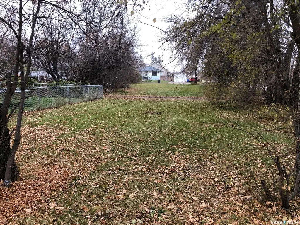 240 3rd Avenue W Canora SK S0A 0L0