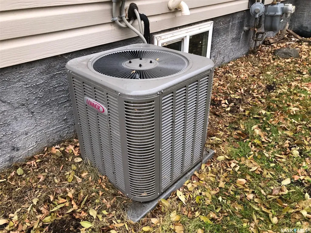 240 3rd Avenue W Canora SK S0A 0L0